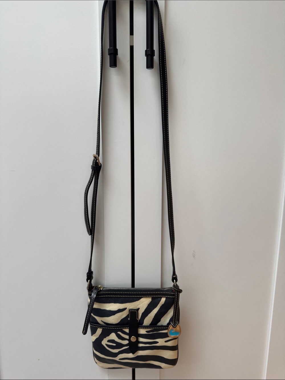 Vintage Dooney & Bourke Black & Cream Zebra Print Crossbody. Great condition.